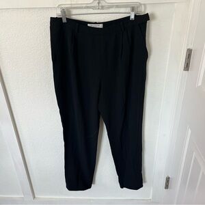 MM. Lafleur Women's 10 Business Casual Trousers.